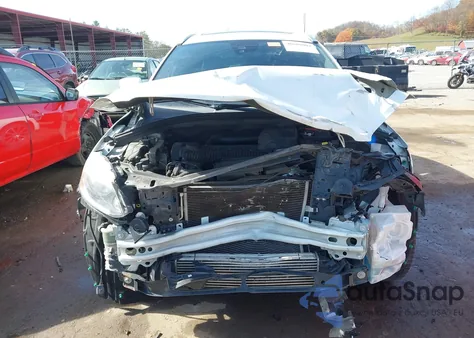 2016 Volvo Xc60 T5 Premier из США, поврежденный, VIN YV4612RK5G2837121